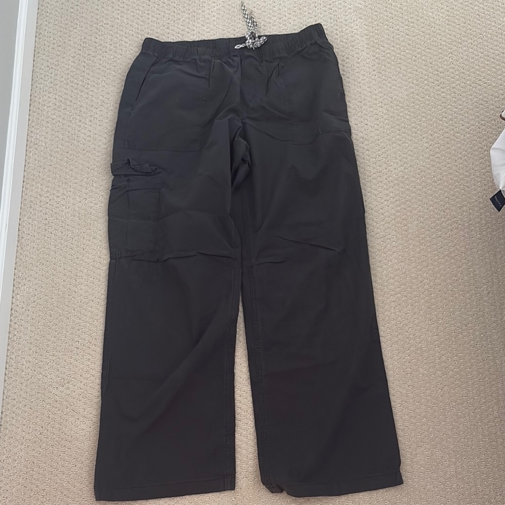 Women’s Aerie charcoal cargo pants